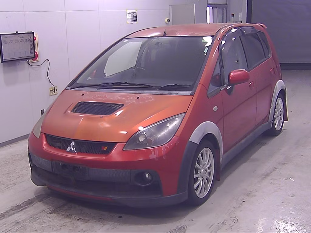 MITSUBISHI COLT
