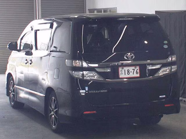 TOYOTA VELLFIRE