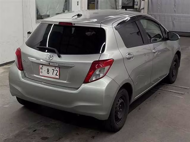 TOYOTA VITZ
