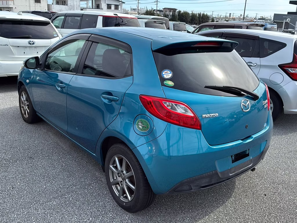 MAZDA DEMIO