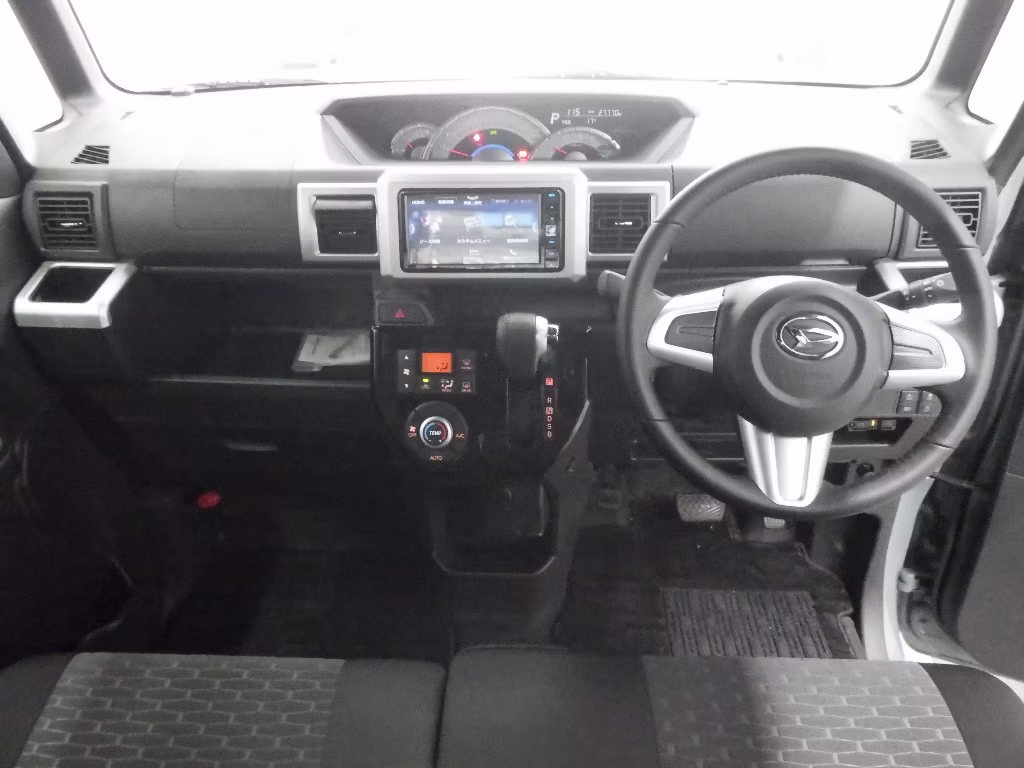 DAIHATSU WAKE