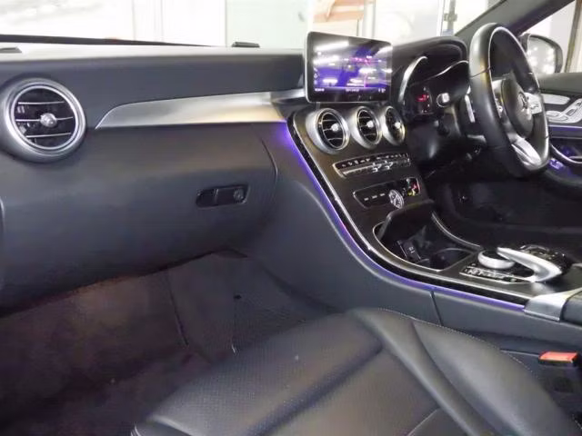 MERCEDES-BENZ C-CLASS