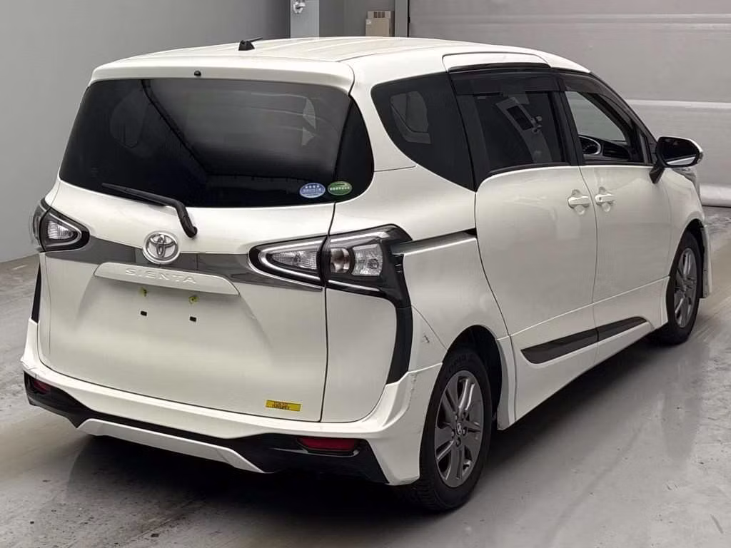 TOYOTA SIENTA