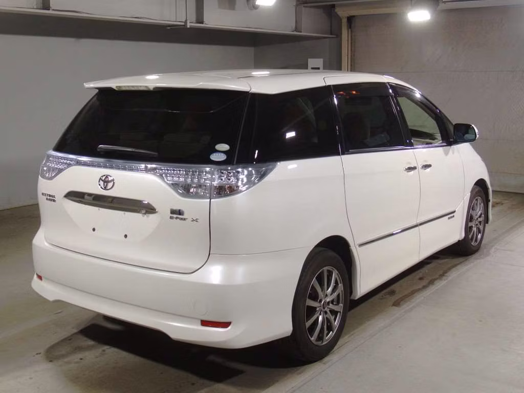 TOYOTA ESTIMA