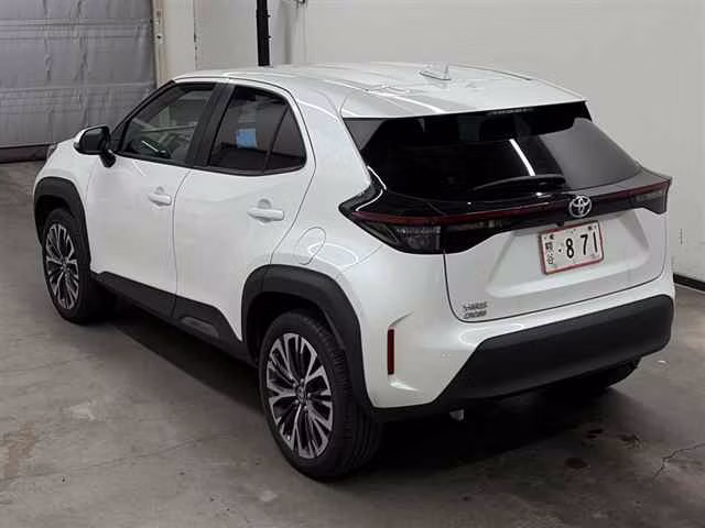 TOYOTA YARIS CROSS