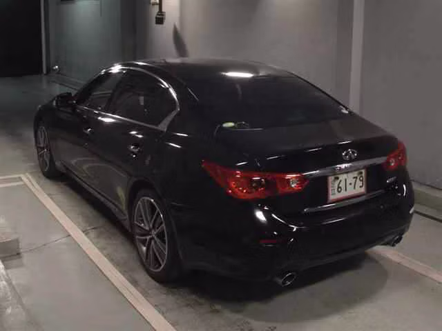 NISSAN SKYLINE