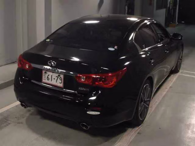 NISSAN SKYLINE