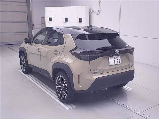TOYOTA YARIS CROSS