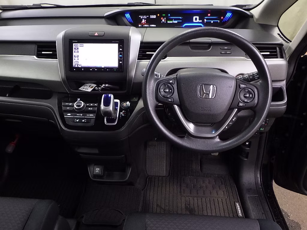 HONDA FREED+