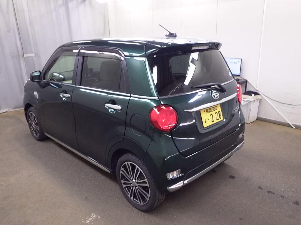 DAIHATSU CAST