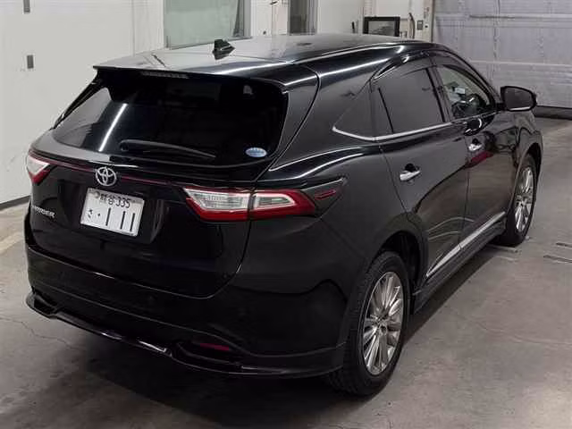 TOYOTA HARRIER