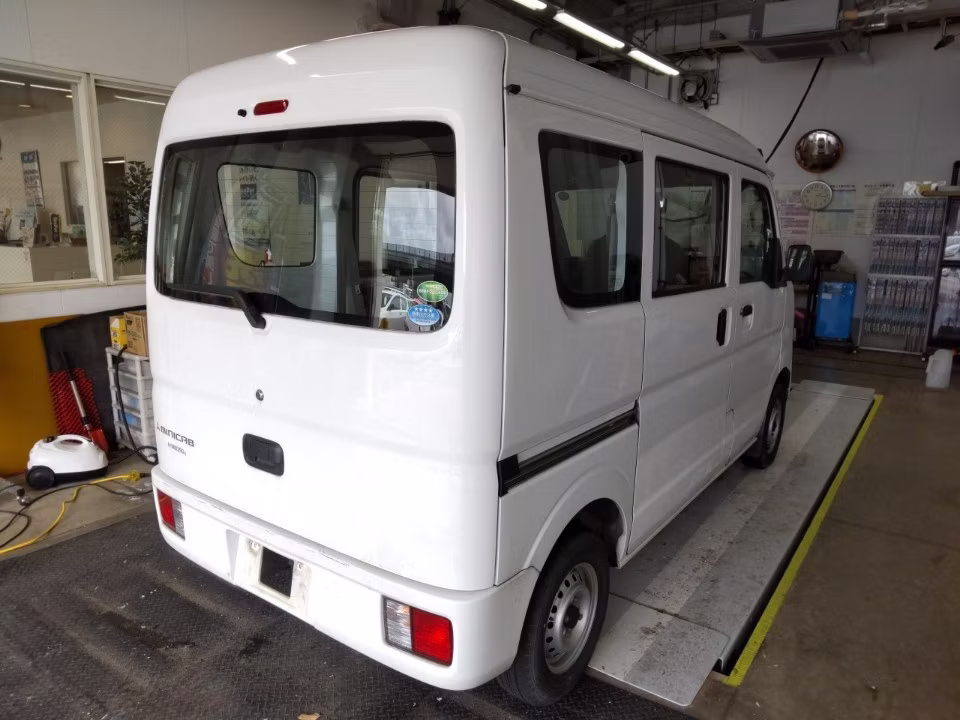 MITSUBISHI MINICAB