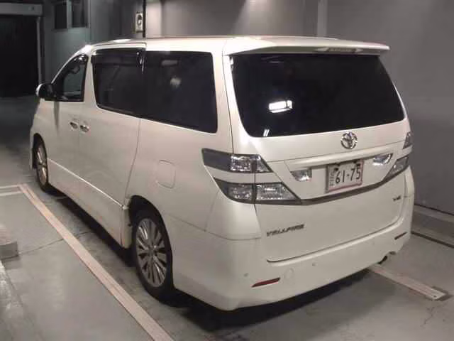 TOYOTA VELLFIRE