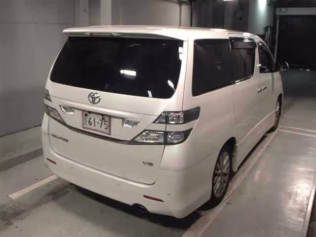 TOYOTA VELLFIRE