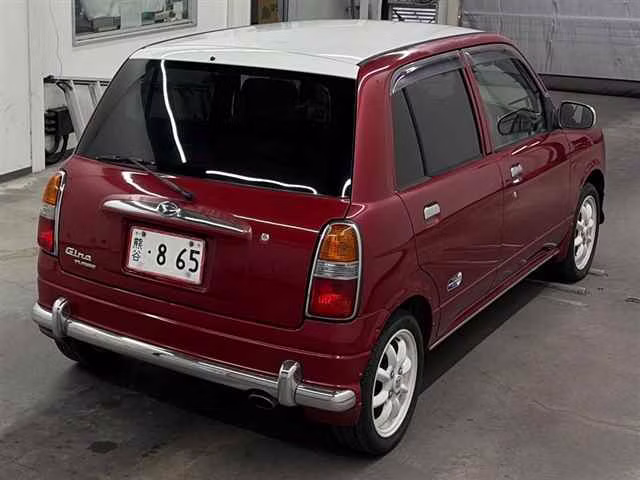 DAIHATSU MIRA GINO