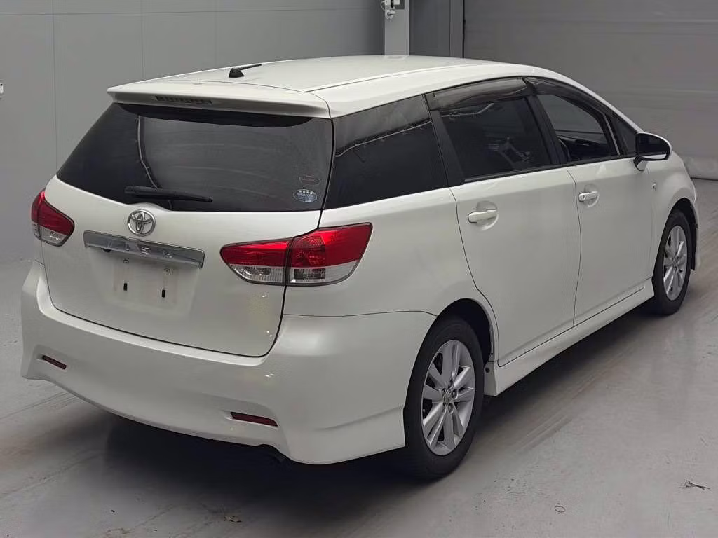TOYOTA WISH