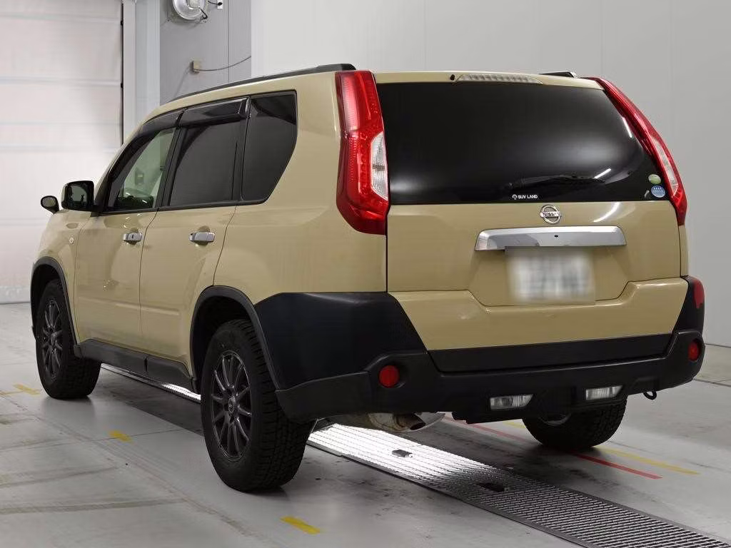 NISSAN X-TRAIL
