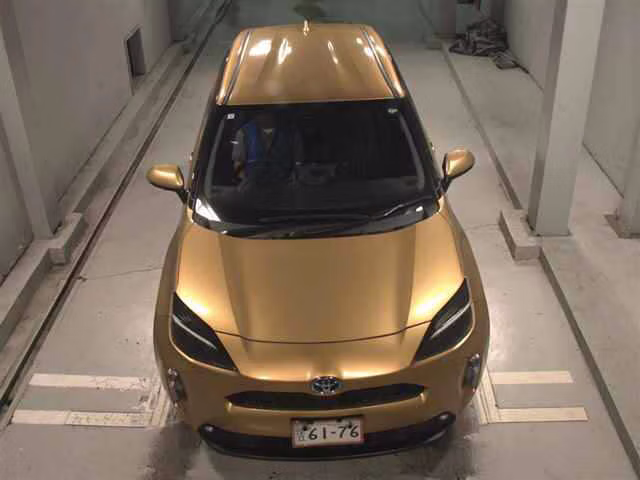 TOYOTA YARIS CROSS