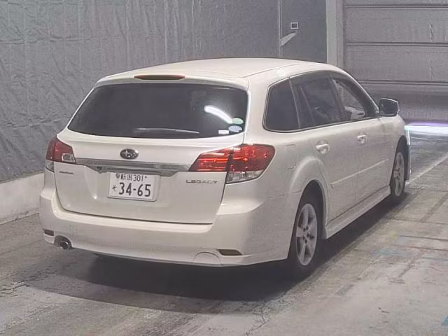 SUBARU LEGACY