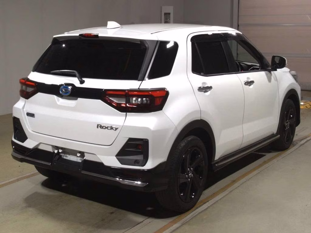 DAIHATSU ROCKY