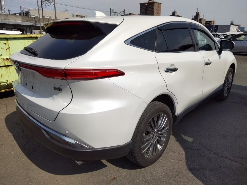 TOYOTA HARRIER