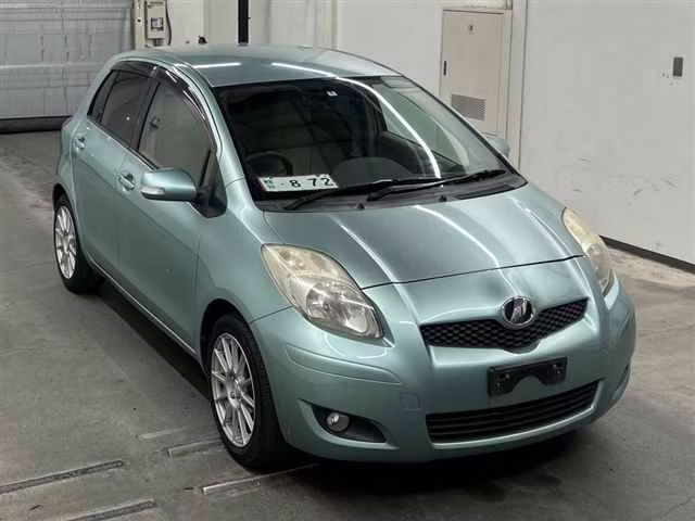 TOYOTA VITZ