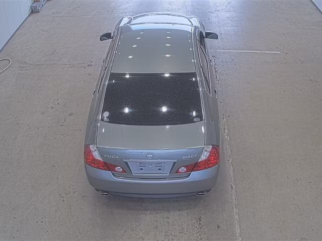 NISSAN FUGA