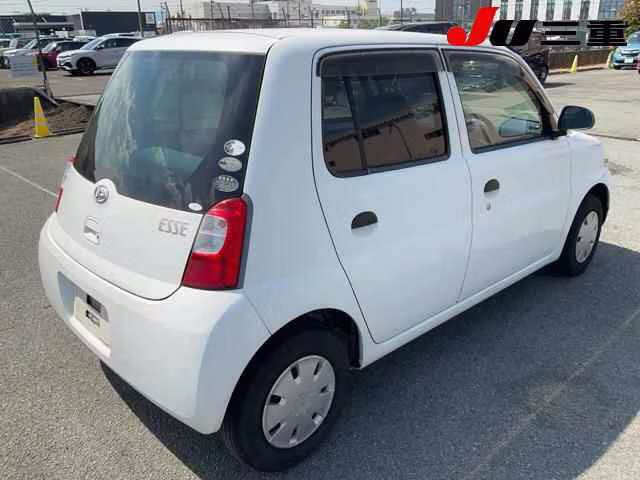 DAIHATSU ESSE