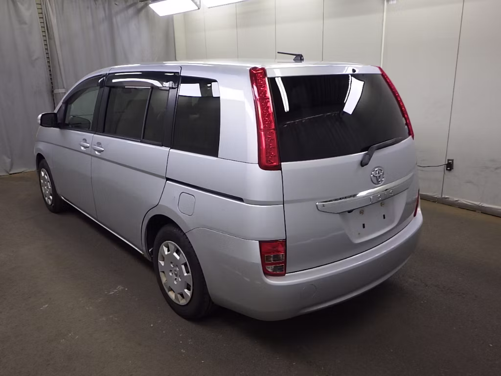 TOYOTA ISIS