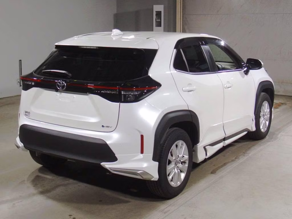 TOYOTA YARIS CROSS