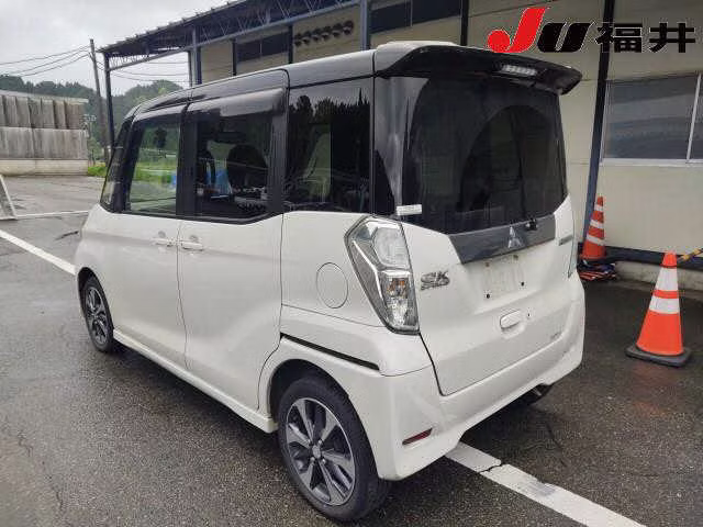MITSUBISHI EK SPACE