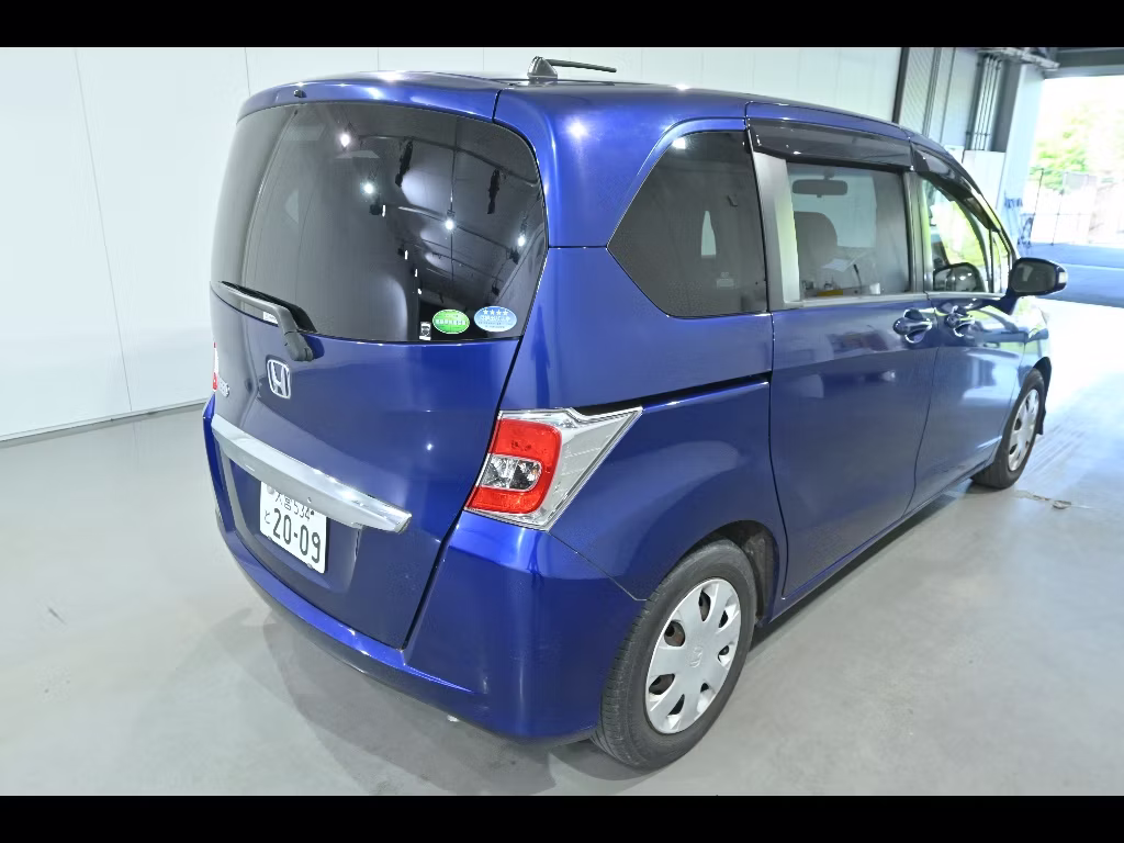 HONDA FREED