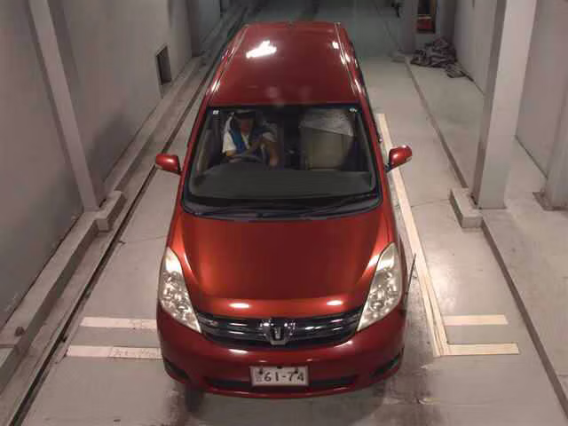 TOYOTA ISIS