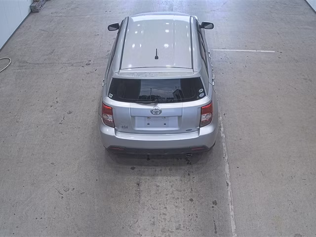 TOYOTA IST