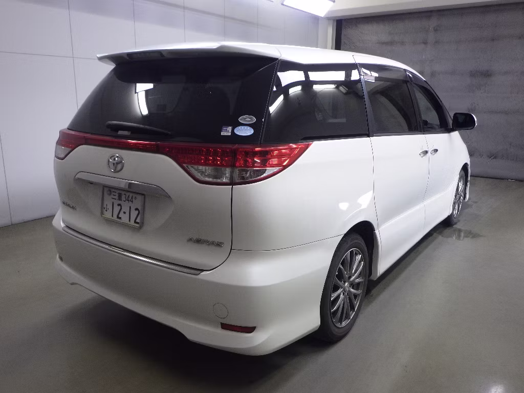 TOYOTA ESTIMA
