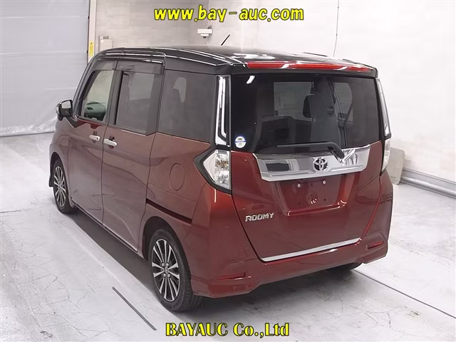TOYOTA ROOMY
