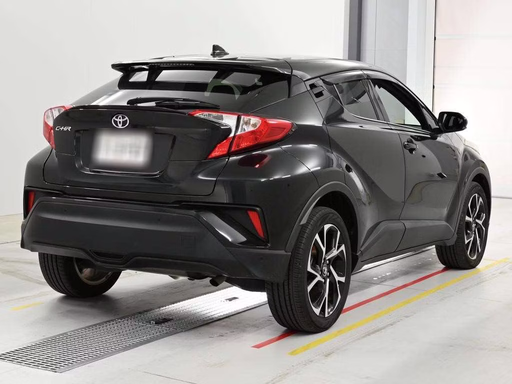 TOYOTA C-HR
