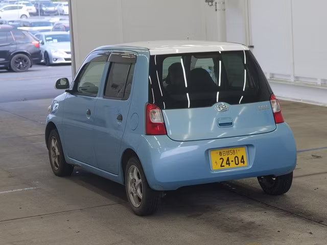 DAIHATSU ESSE