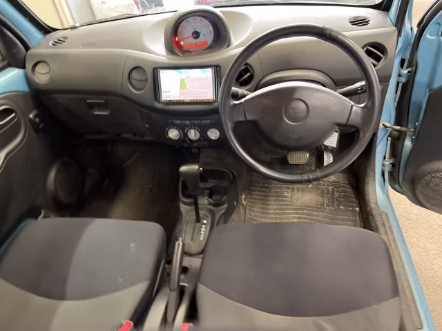 DAIHATSU ESSE