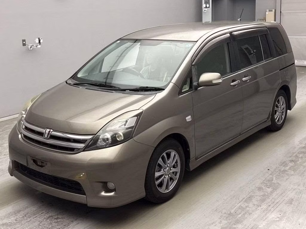 TOYOTA ISIS