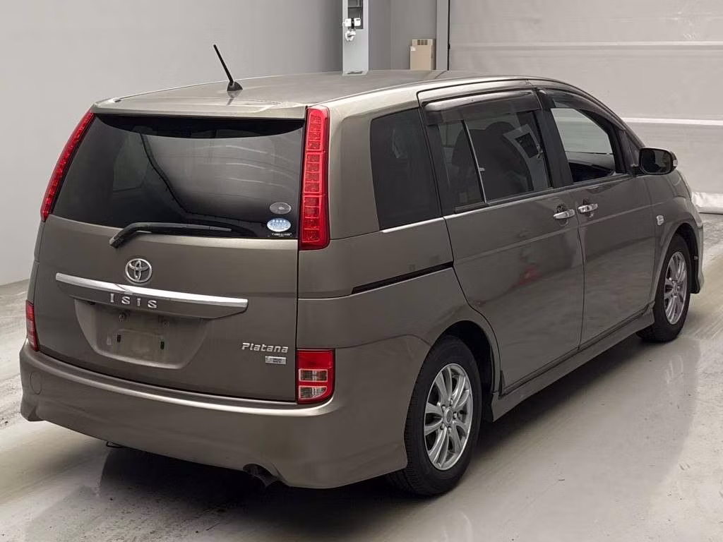 TOYOTA ISIS