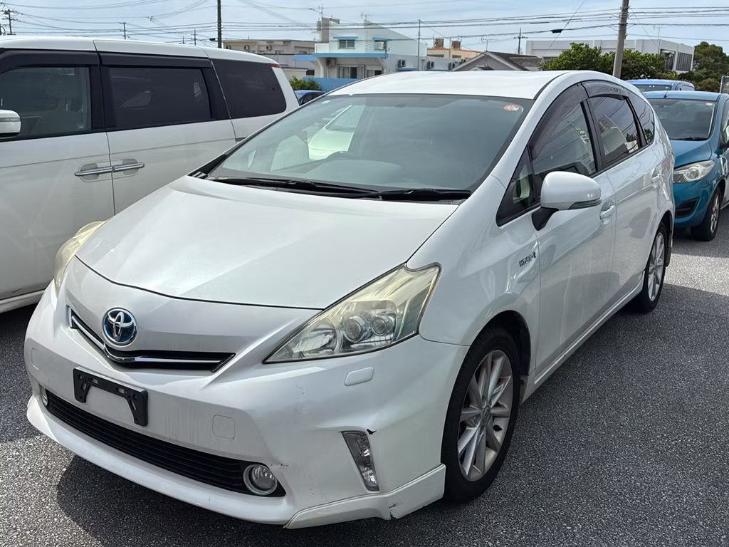 TOYOTA PRIUS ALPHA