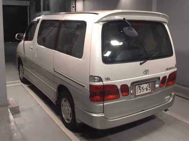 TOYOTA GRANVIA