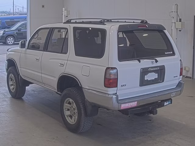TOYOTA HILUX SURF