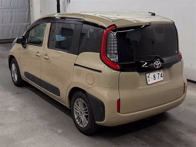 TOYOTA SIENTA