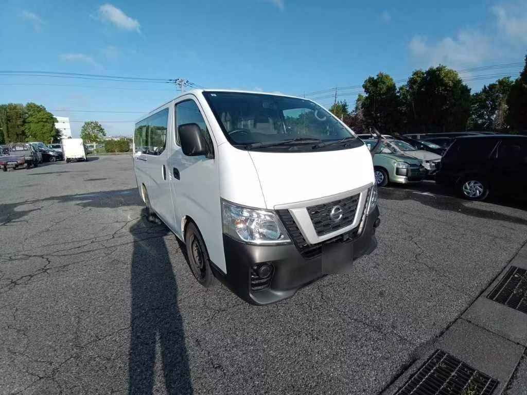 NISSAN NV350 CARAVAN