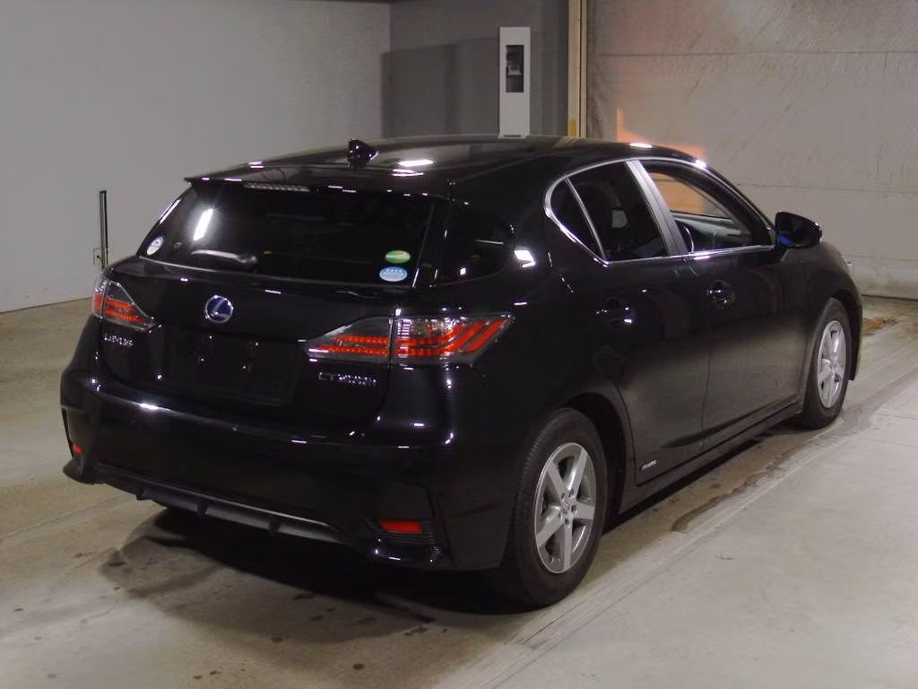 LEXUS CT200H