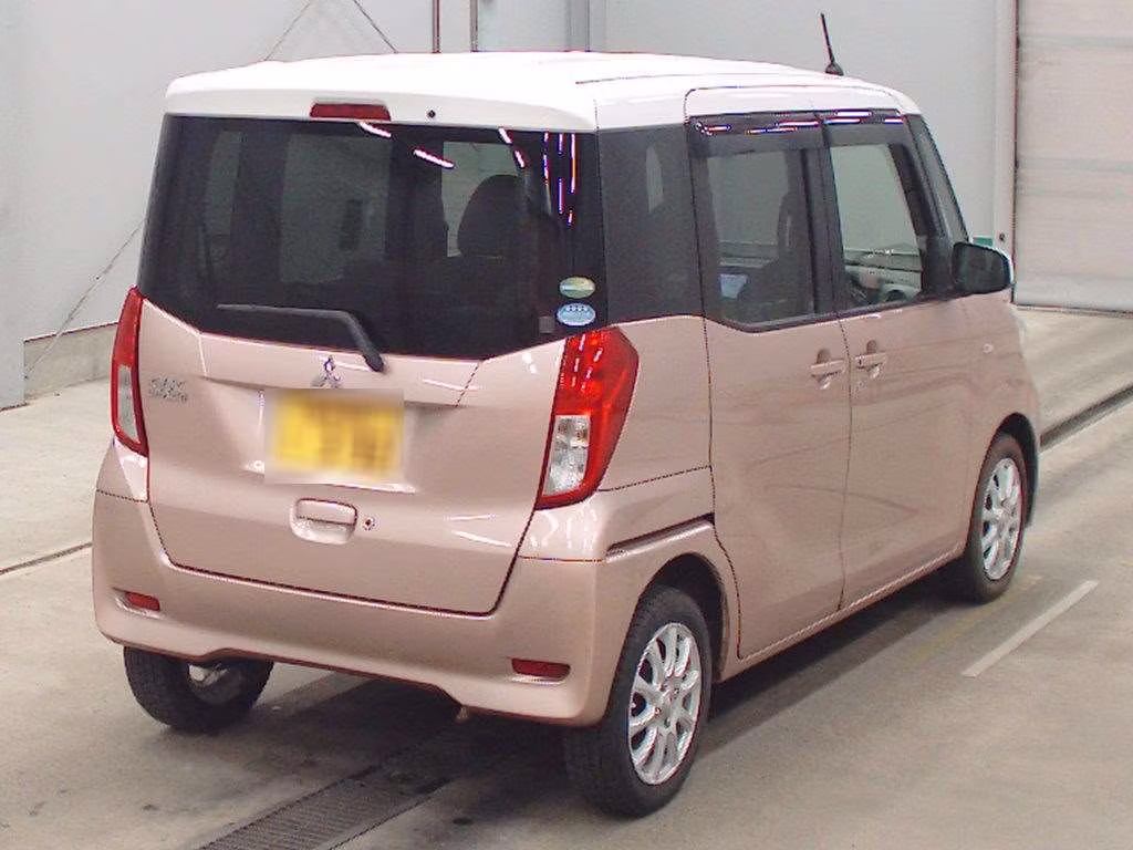 MITSUBISHI EK SPACE