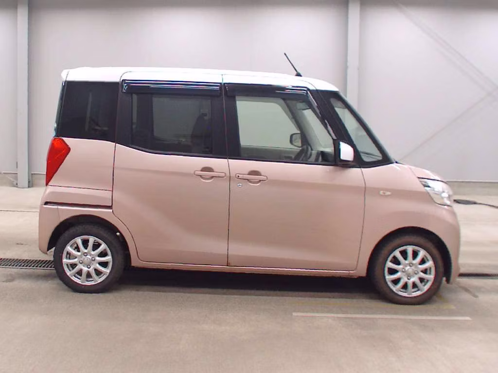 MITSUBISHI EK SPACE