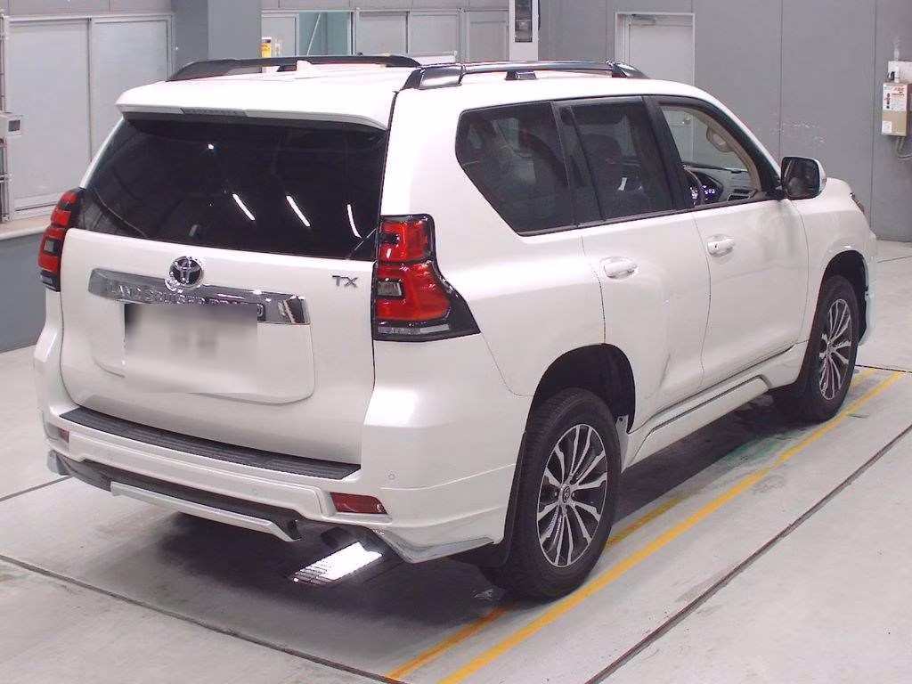 TOYOTA LAND CRUISER PRADO